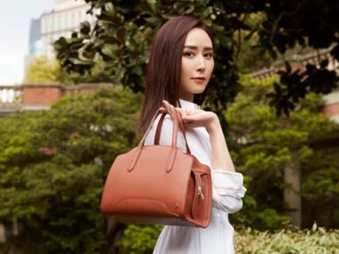 loropiana 推出 sesia 包袋